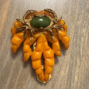 Vintage Bakelite Crab Coral Dress Clip 1940s